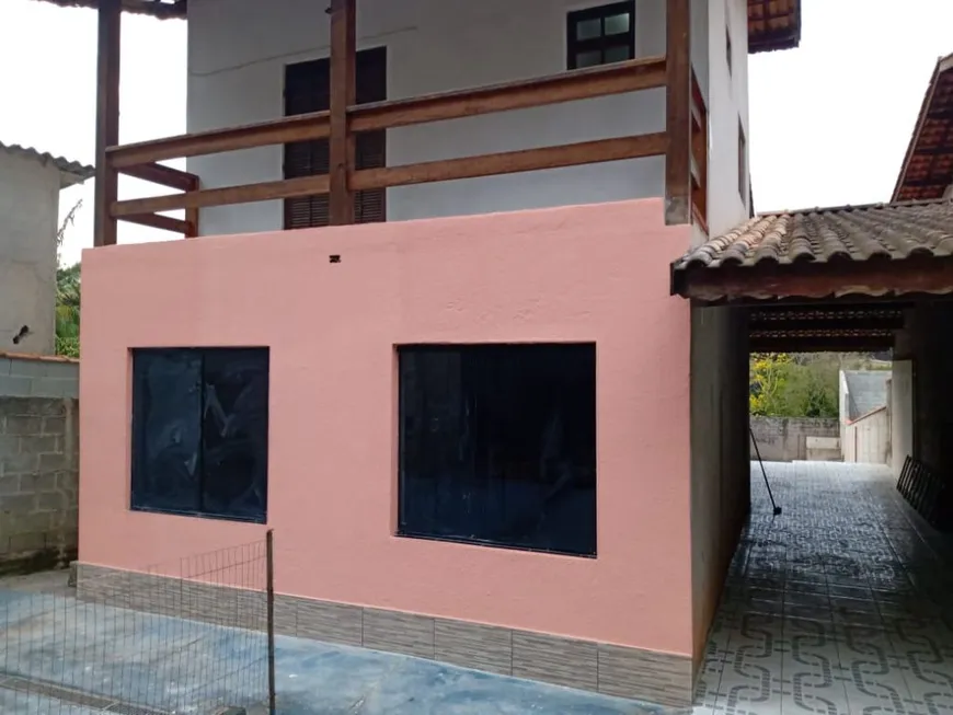 Foto 1 de Sobrado com 3 Quartos à venda, 164m² em Gabriel Piza, São Roque