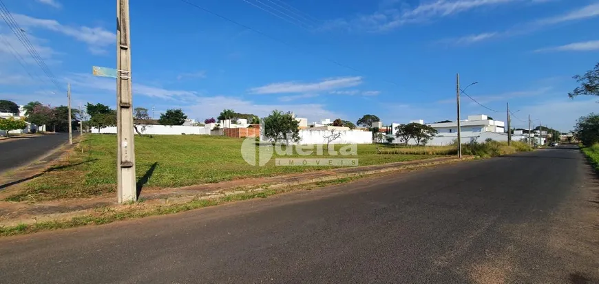 Foto 1 de Lote/Terreno à venda, 368m² em Jardim Karaíba, Uberlândia