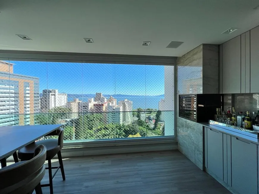 Foto 1 de Apartamento com 3 Quartos à venda, 140m² em Centro, Florianópolis