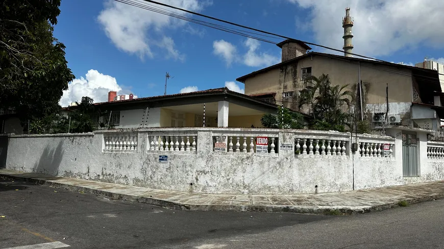 Foto 1 de Casa com 3 Quartos à venda, 430m² em Dionísio Torres, Fortaleza