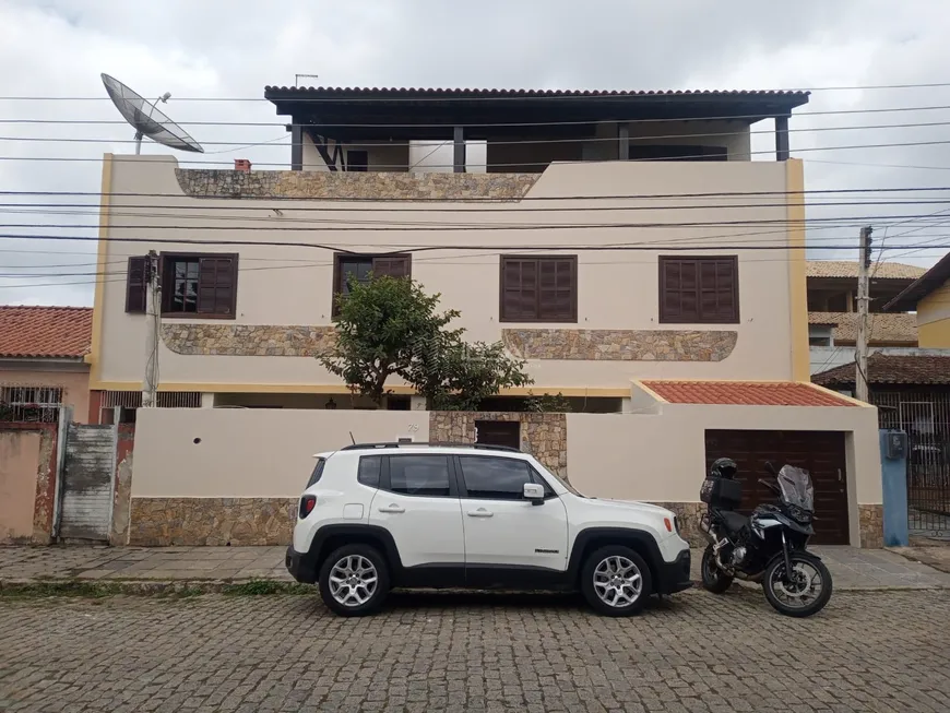 Foto 1 de Casa com 4 Quartos à venda, 272m² em Parque João Maria, Campos dos Goytacazes