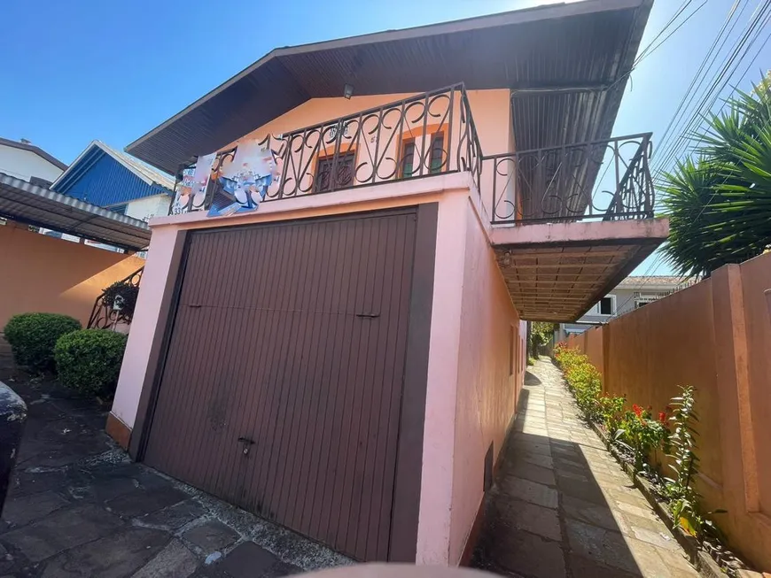 Foto 1 de Casa com 4 Quartos à venda, 150m² em Petropolis, Passo Fundo