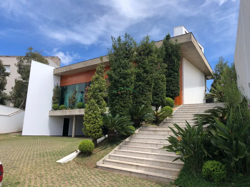 Foto 1 de Casa de Condomínio com 4 Quartos à venda, 550m² em Vila Castela , Nova Lima