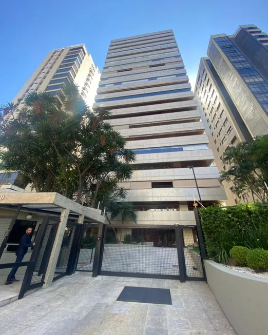 Foto 1 de Apartamento com 4 Quartos à venda, 580m² em Cambuí, Campinas