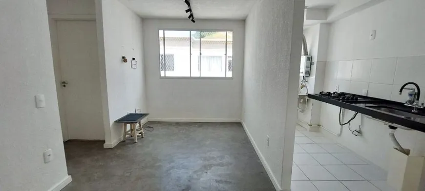 Foto 1 de Apartamento com 2 Quartos para alugar, 40m² em Pechincha, Rio de Janeiro