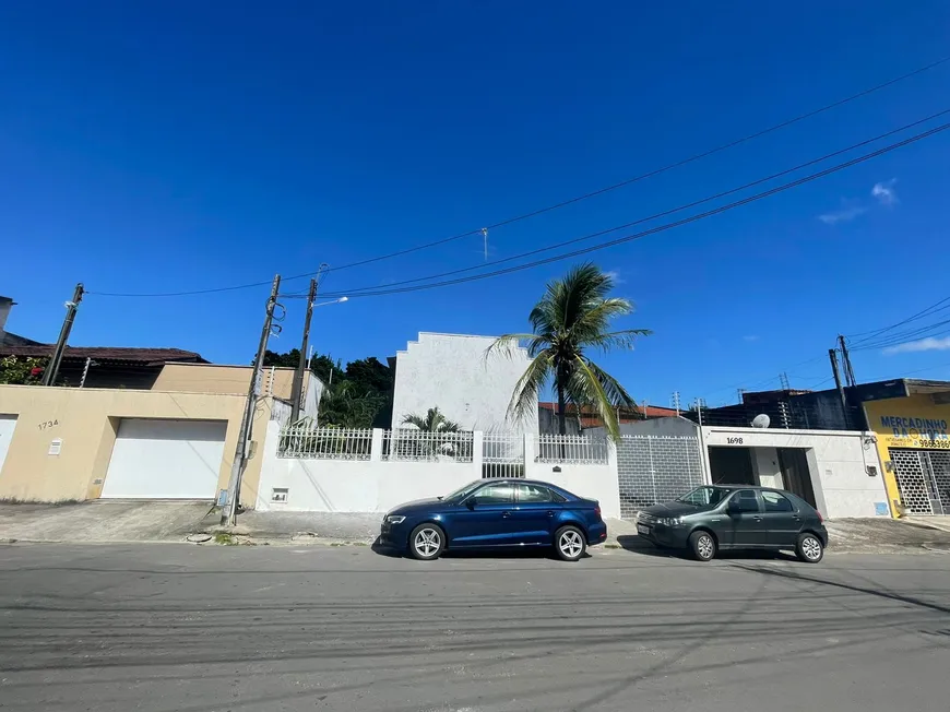 Foto 1 de Imóvel Comercial para alugar, 210m² em Sapiranga / Coité, Fortaleza