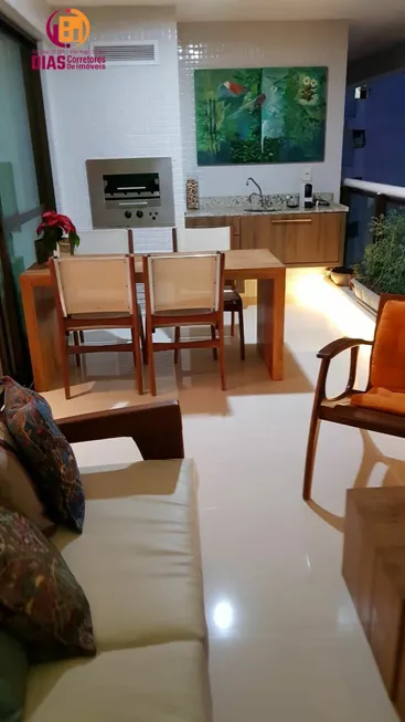 Foto 1 de Apartamento com 4 Quartos à venda, 166m² em Patamares, Salvador