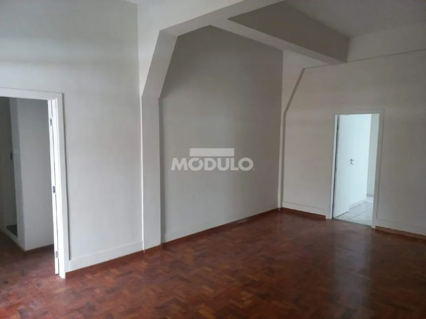 Foto 1 de Apartamento com 4 Quartos para alugar, 150m² em Centro, Uberlândia