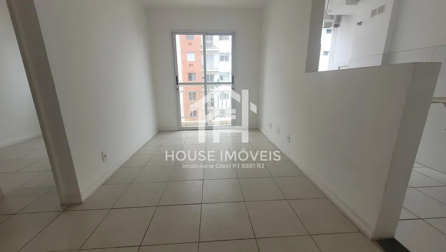 Foto 1 de Apartamento com 2 Quartos à venda, 47m² em Camorim, Rio de Janeiro