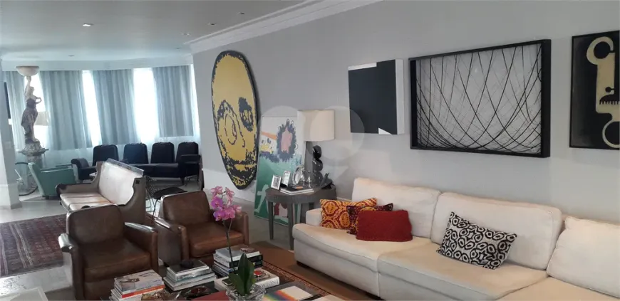 Foto 1 de Apartamento com 4 Quartos à venda, 225m² em Panamby, São Paulo