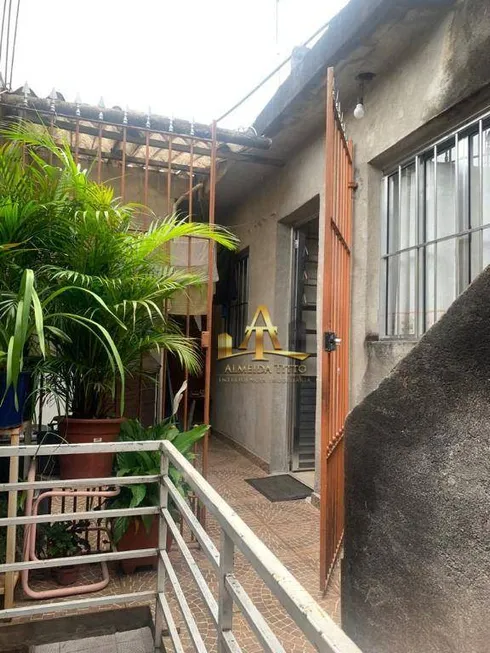 Foto 1 de Casa com 2 Quartos à venda, 241m² em Jardim Mutinga, Barueri