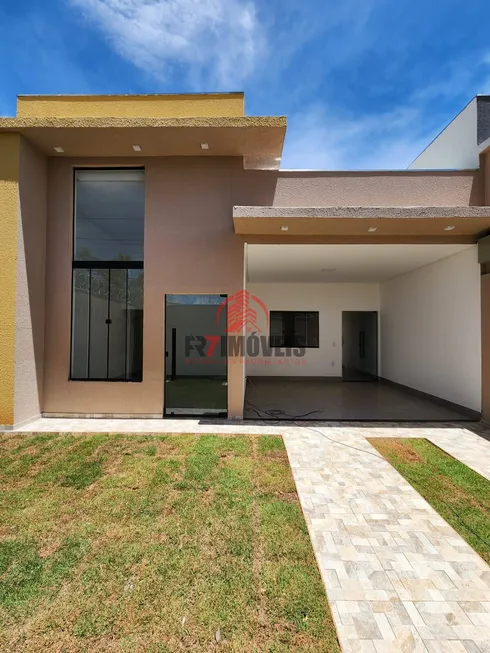 Foto 1 de Casa com 3 Quartos à venda, 127m² em Setor Urias Magalhães, Goiânia