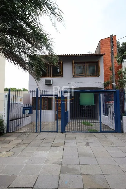 Foto 1 de Casa com 3 Quartos à venda, 279m² em Petrópolis, Porto Alegre