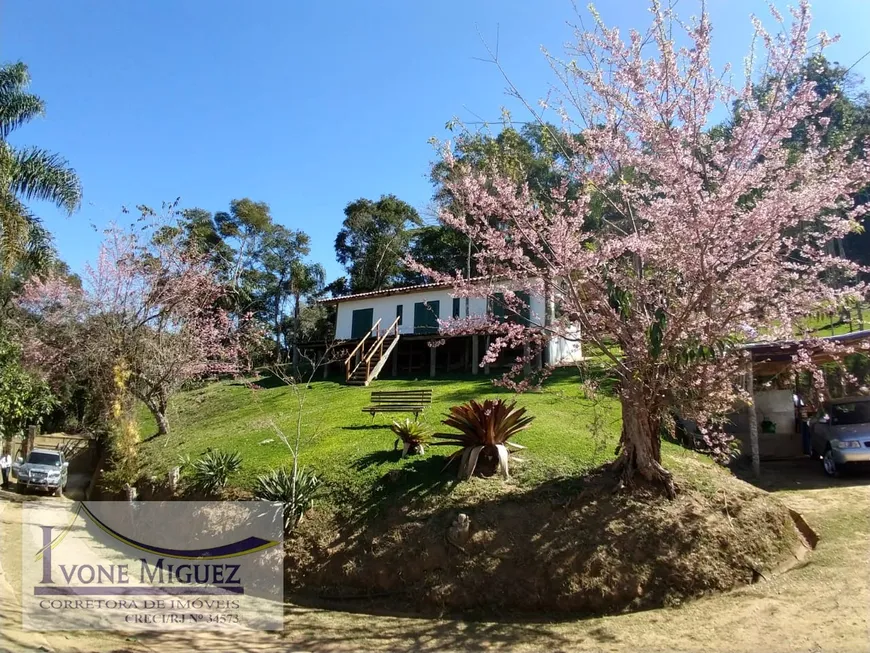 Foto 1 de Fazenda/Sítio com 4 Quartos à venda, 48400m² em , Paty do Alferes