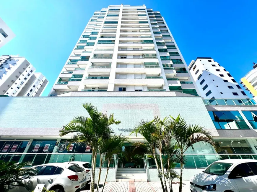 Foto 1 de Apartamento com 3 Quartos à venda, 149m² em Estreito, Florianópolis