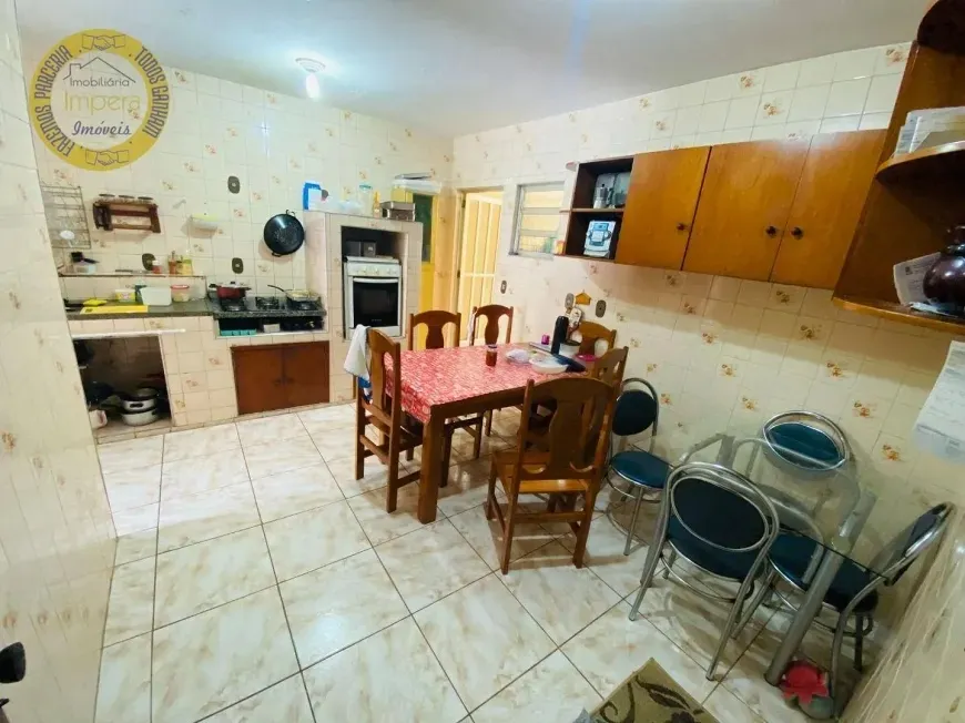 Foto 1 de Casa com 2 Quartos à venda, 60m² em Lobato, Salvador