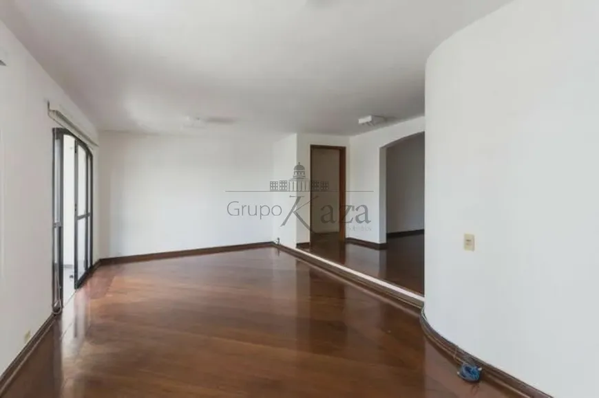 Foto 1 de Apartamento com 4 Quartos à venda, 181m² em Moema, São Paulo