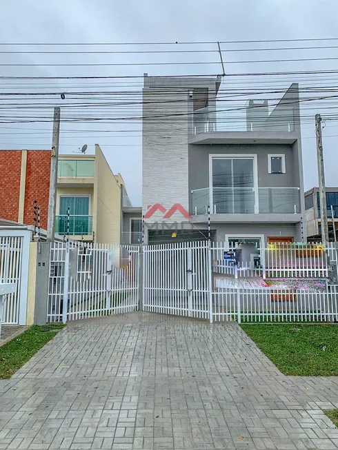 Foto 1 de Sobrado com 3 Quartos à venda, 115m² em Sitio Cercado, Curitiba