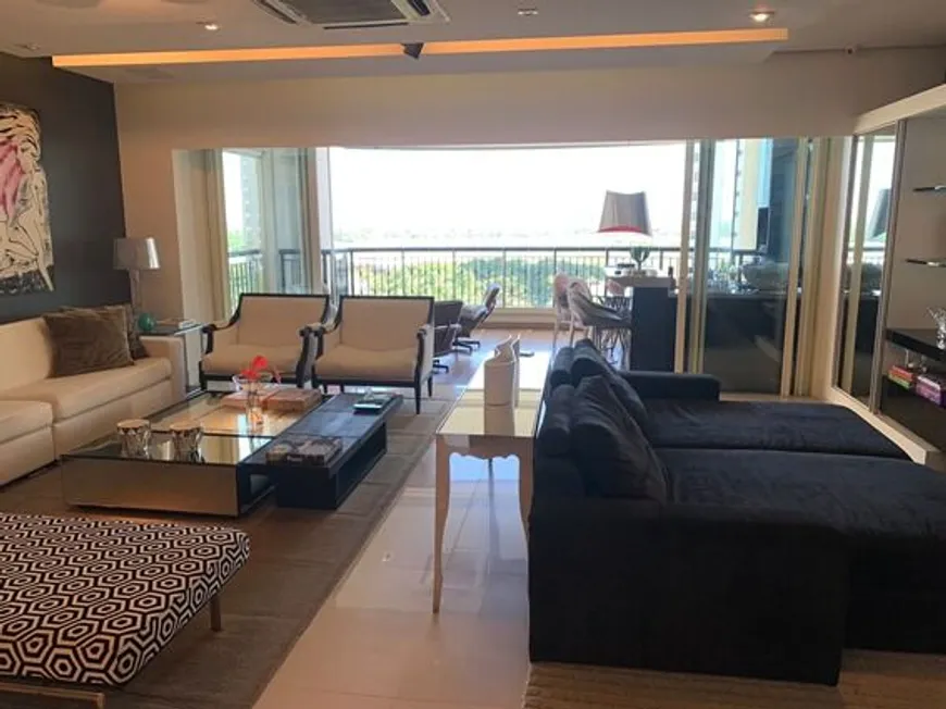 Foto 1 de Apartamento com 4 Quartos à venda, 295m² em Barra da Tijuca, Rio de Janeiro