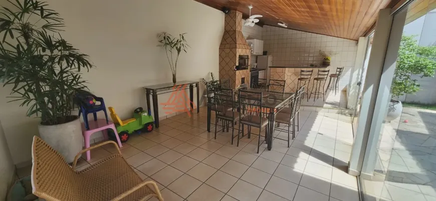 Foto 1 de Casa com 3 Quartos à venda, 287m² em Parque Francal, Franca