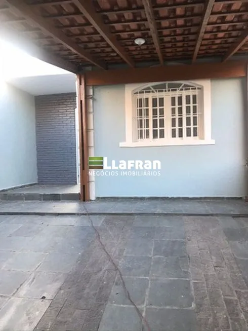 Foto 1 de Casa com 2 Quartos à venda, 130m² em Jardim Santa Rosa, Taboão da Serra