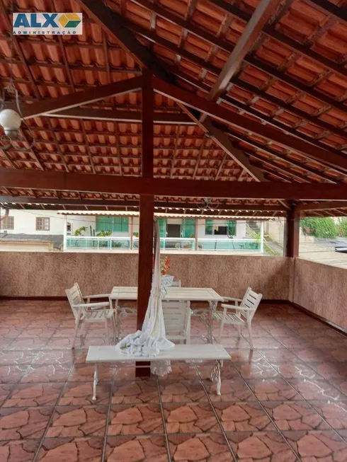 Foto 1 de Casa com 4 Quartos à venda, 240m² em Venda da Cruz, Niterói