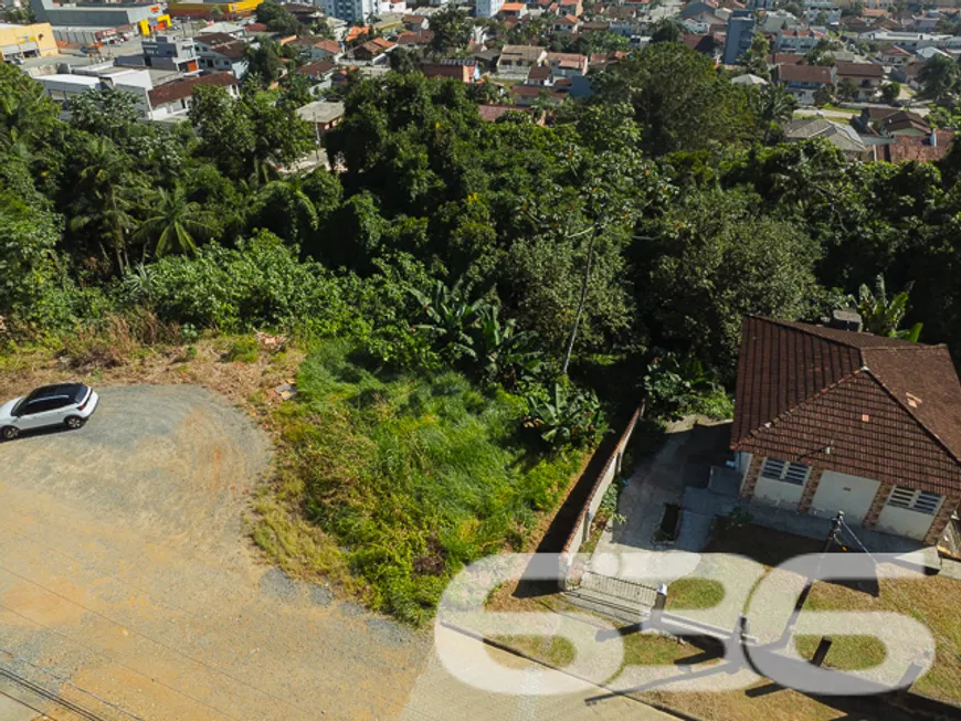 Foto 1 de Lote/Terreno à venda, 669m² em Boehmerwald, Joinville