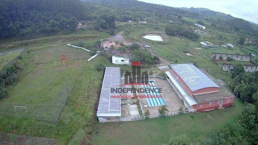 Foto 1 de Fazenda/Sítio com 4 Quartos à venda, 500m² em Area Rural de Cacapava, Caçapava