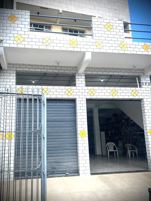 Foto 1 de Ponto Comercial para venda ou aluguel, 200m² em Fazenda Grande do Retiro, Salvador