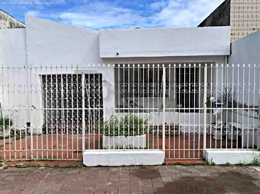 Foto 1 de Casa com 3 Quartos à venda, 237m² em São José, Aracaju