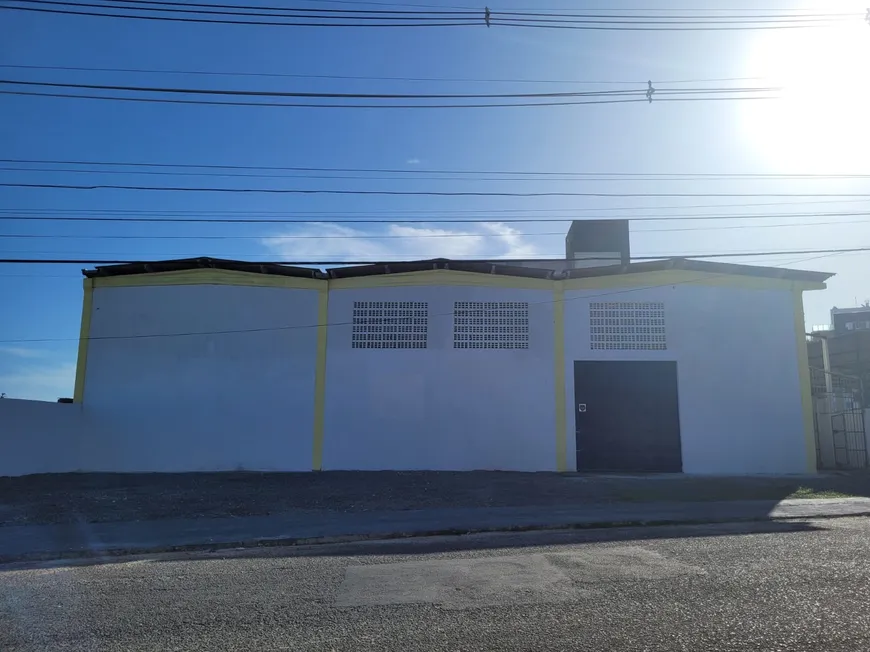 Foto 1 de Galpão/Depósito/Armazém para alugar, 800m² em Pitangueiras, Lauro de Freitas