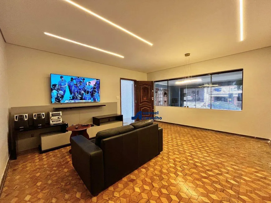 Foto 1 de Casa com 3 Quartos à venda, 117m² em Vila Mazzei, São Paulo