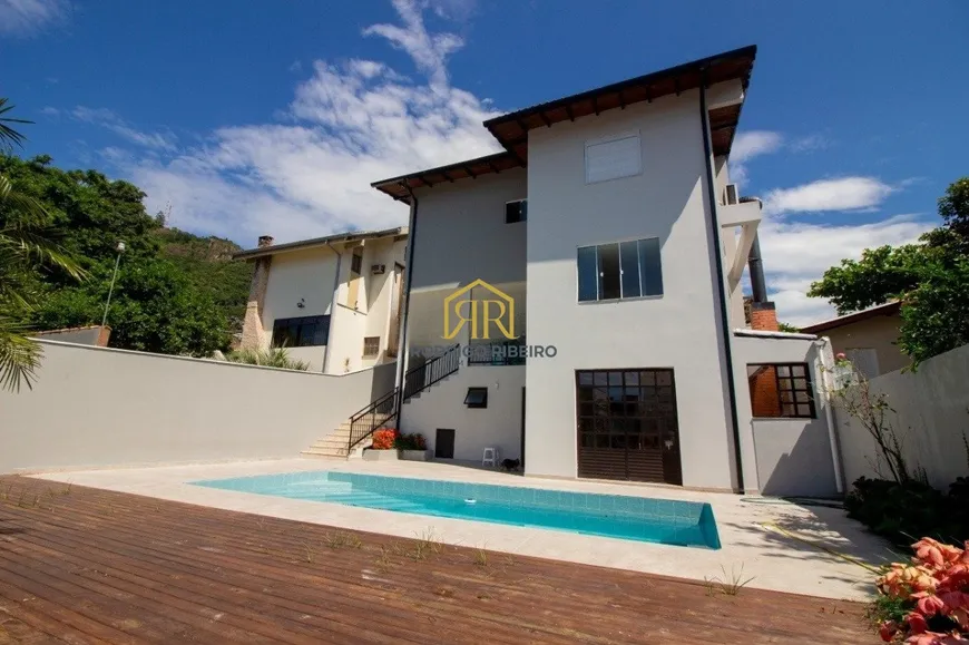 Foto 1 de Casa com 4 Quartos à venda, 305m² em Trindade, Florianópolis