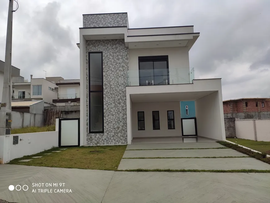 Foto 1 de Sobrado com 3 Quartos à venda, 228m² em Fazenda Rodeio, Mogi das Cruzes