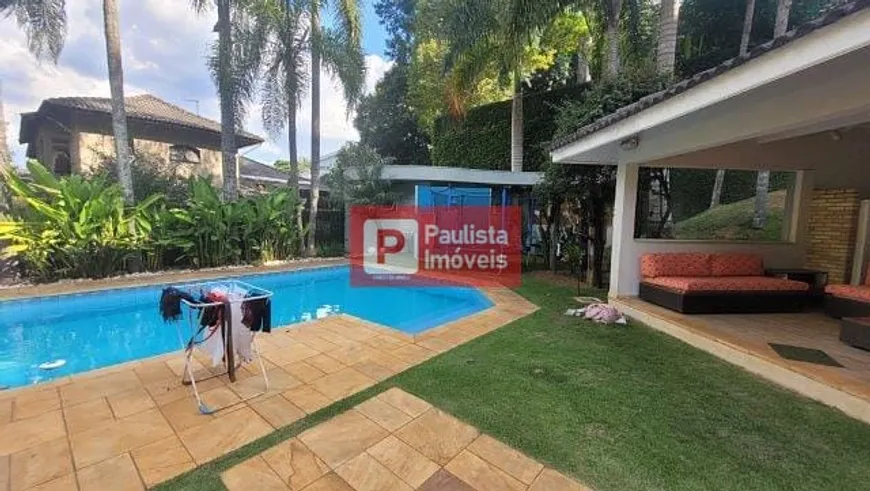 Foto 1 de Sobrado com 5 Quartos para alugar, 666m² em Altos de São Fernando, Jandira