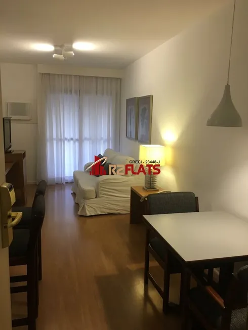 Foto 1 de Apartamento com 1 Quarto para alugar, 45m² em Jardins, São Paulo