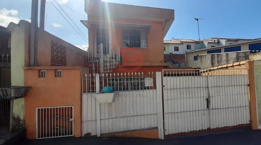 Foto 1 de Casa com 4 Quartos à venda, 206m² em Jardim Lisboa, São Paulo