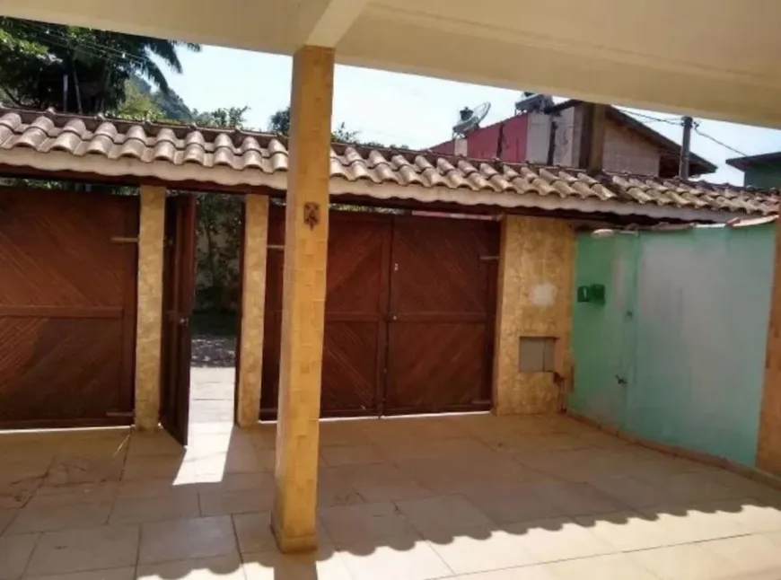 Foto 1 de Casa com 8 Quartos à venda, 150m² em Praia das Toninhas, Ubatuba