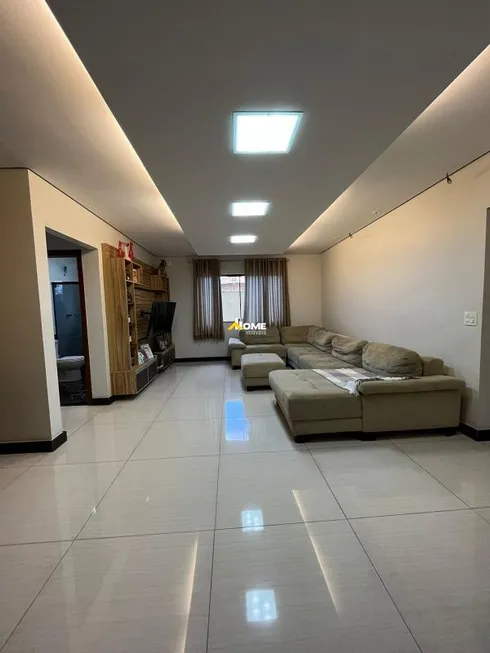 Foto 1 de Imóvel Comercial com 5 Quartos à venda, 524m² em Diamante, Belo Horizonte