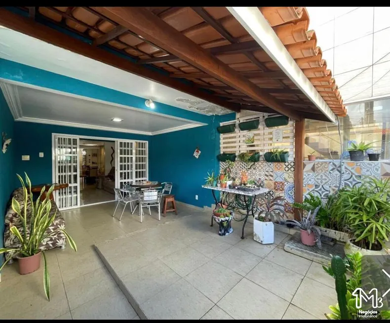 Foto 1 de Apartamento com 3 Quartos à venda, 200m² em Stella Maris, Salvador