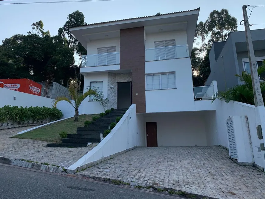 Foto 1 de Casa de Condomínio com 4 Quartos à venda, 300m² em Centro, Arujá