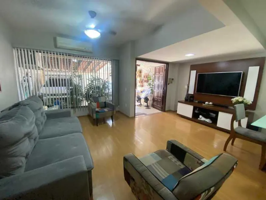Foto 1 de Casa com 3 Quartos à venda, 155m² em Jacarepaguá, Rio de Janeiro
