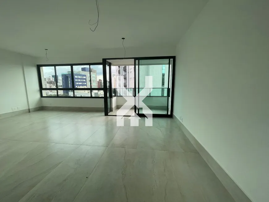 Foto 1 de Apartamento com 3 Quartos à venda, 140m² em Serra, Belo Horizonte