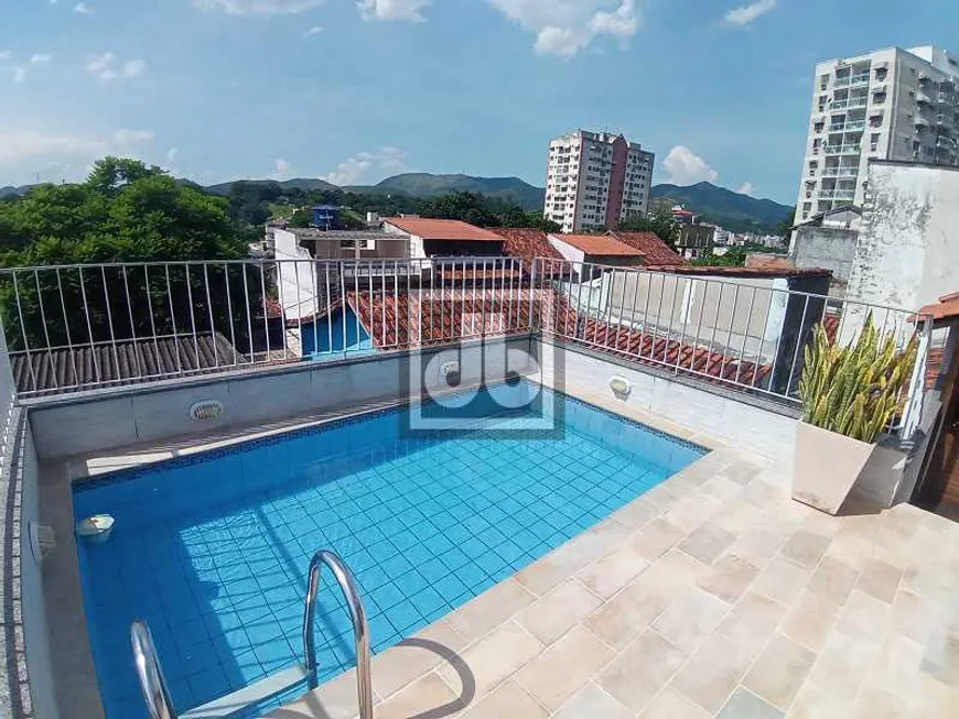 Foto 1 de Casa de Condomínio com 3 Quartos à venda, 221m² em Pechincha, Rio de Janeiro