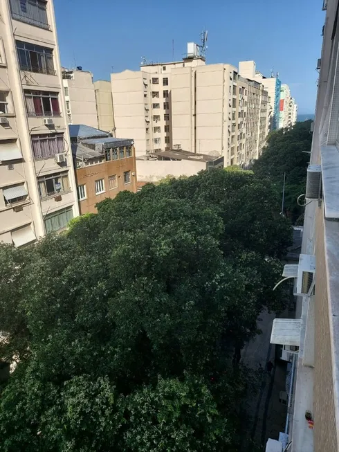 Foto 1 de Apartamento com 1 Quarto à venda, 40m² em Copacabana, Rio de Janeiro