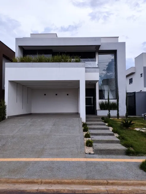 Foto 1 de Casa de Condomínio com 3 Quartos à venda, 216m² em Jardins Capri, Senador Canedo