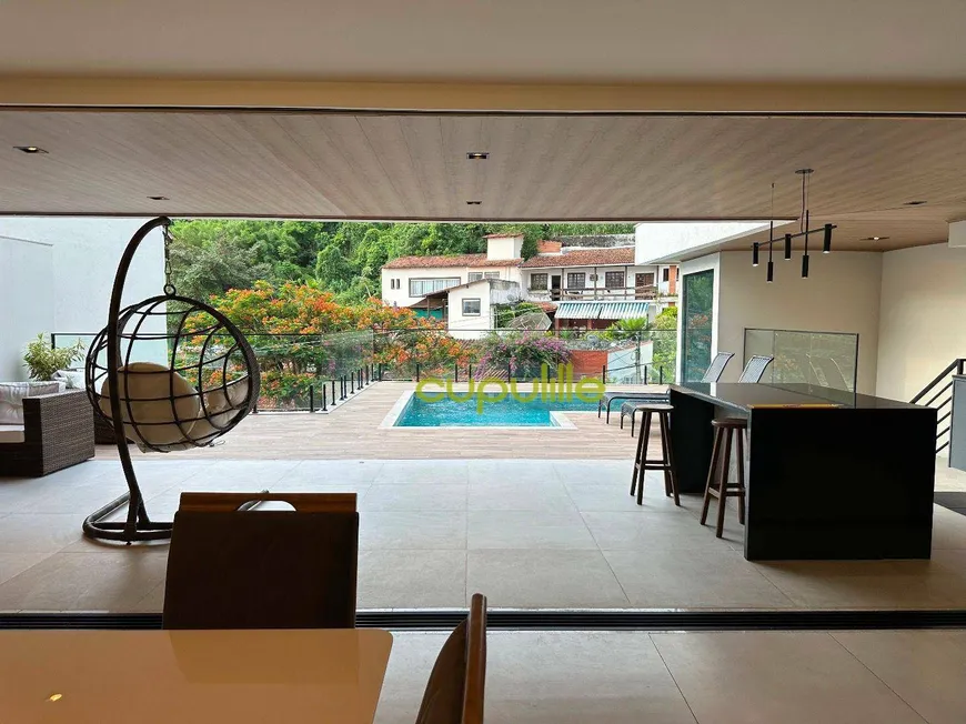 Foto 1 de Casa com 4 Quartos à venda, 415m² em Santa Rosa, Niterói