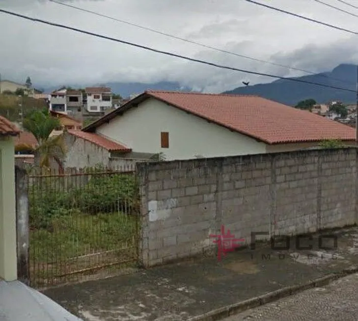 Foto 1 de Lote/Terreno à venda, 300m² em Vila Ana Rosa Novaes, Cruzeiro