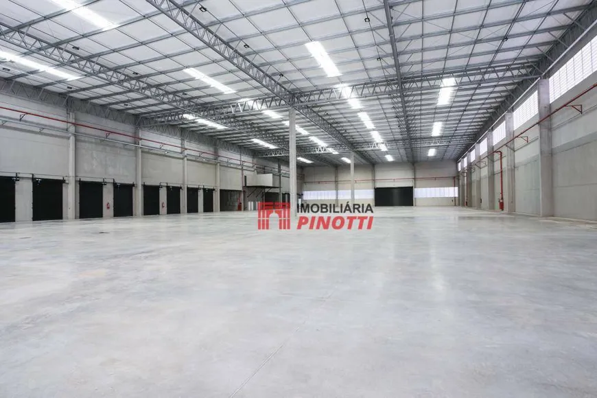 Foto 1 de Galpão/Depósito/Armazém para alugar, 1850m² em Cooperativa, São Bernardo do Campo