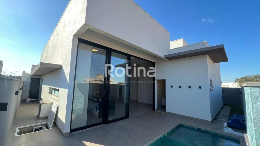 Foto 1 de Casa de Condomínio com 3 Quartos à venda, 252m² em Jardim Botânico, Uberlândia